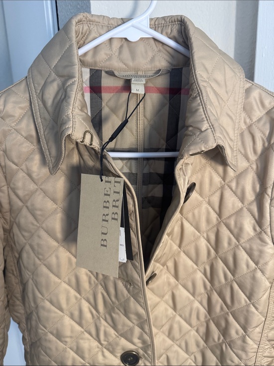 Burberry Jackets & Blazers - Burberry Quilted Beige Utility Jacket with Signature Check Lining- Size M